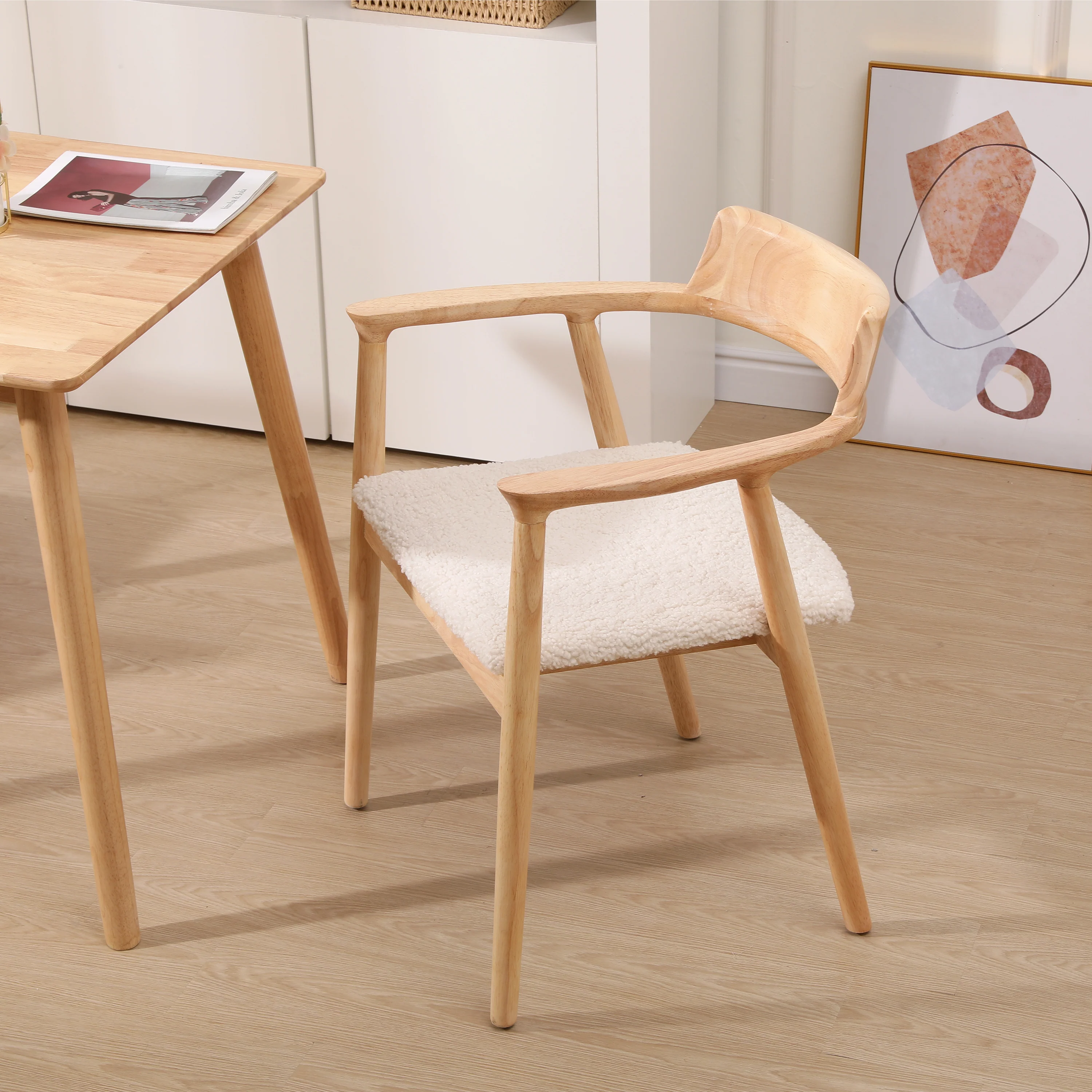 CORDOBA - Lot de 2 chaises en bois massif avec accoudoirs et bouclettes blanches - Image 4