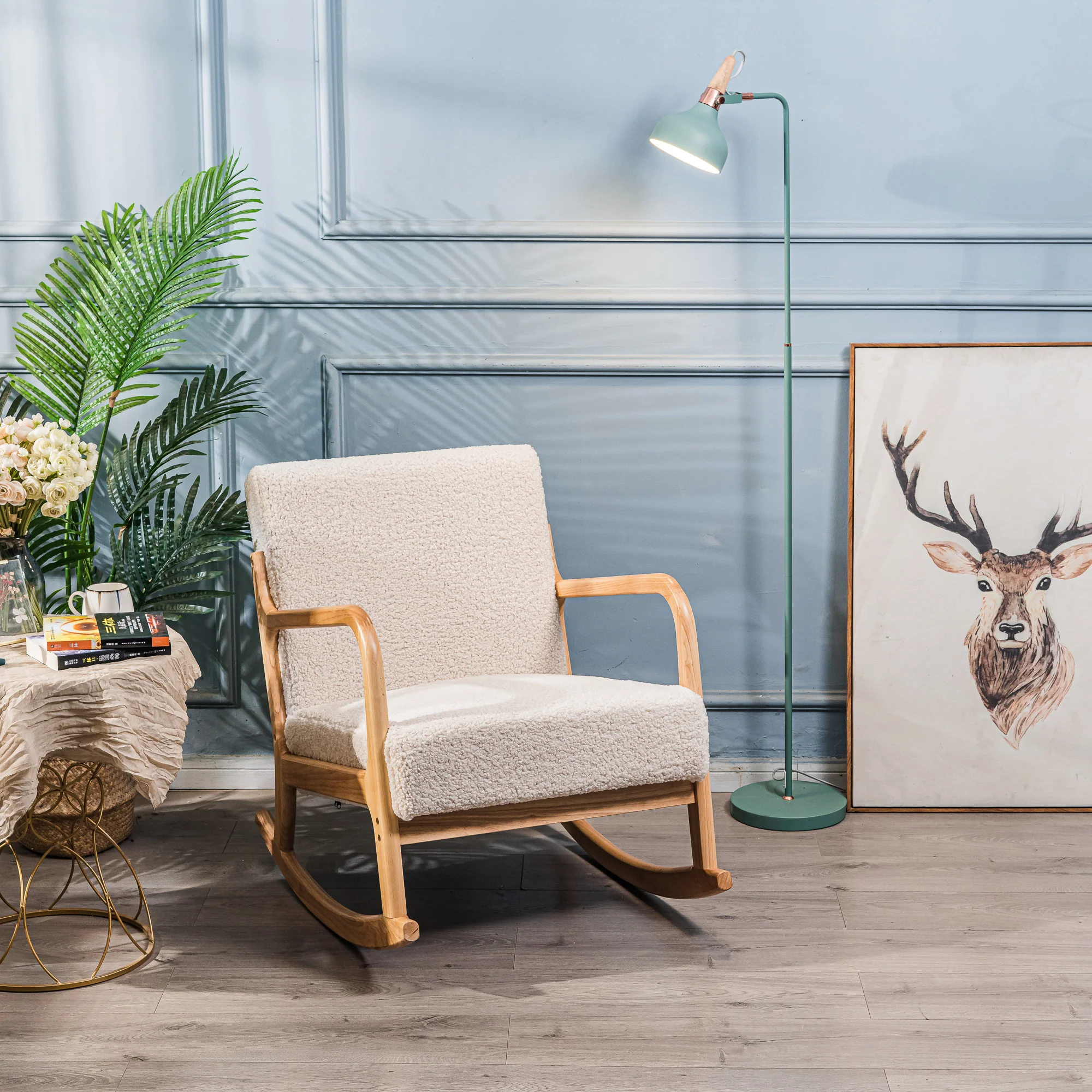 DIANA - Rocking chair en bois massif et bouclettes blanches - Image 6