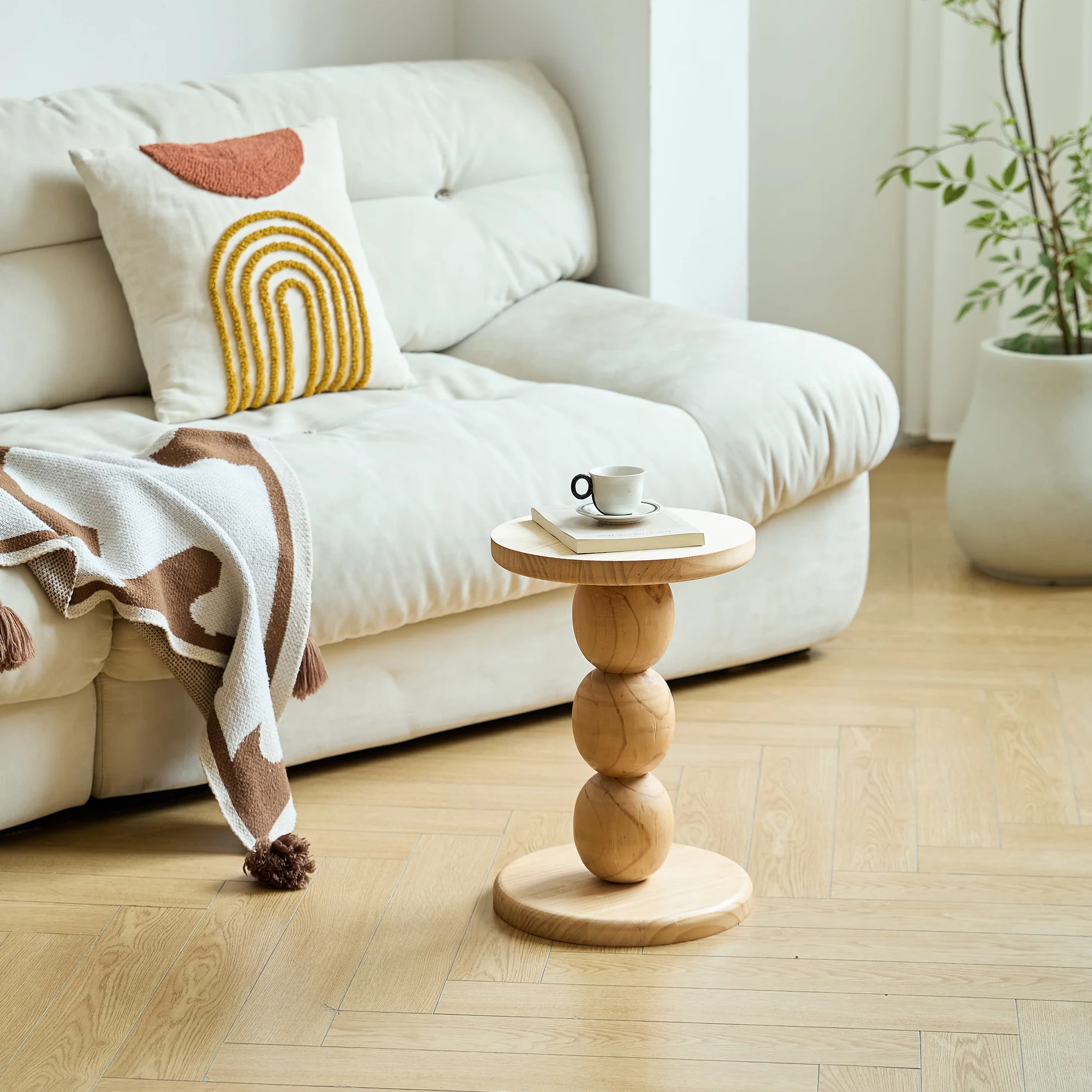 GAVLE - Table d'appoint ronde en bois naturel - Image 5