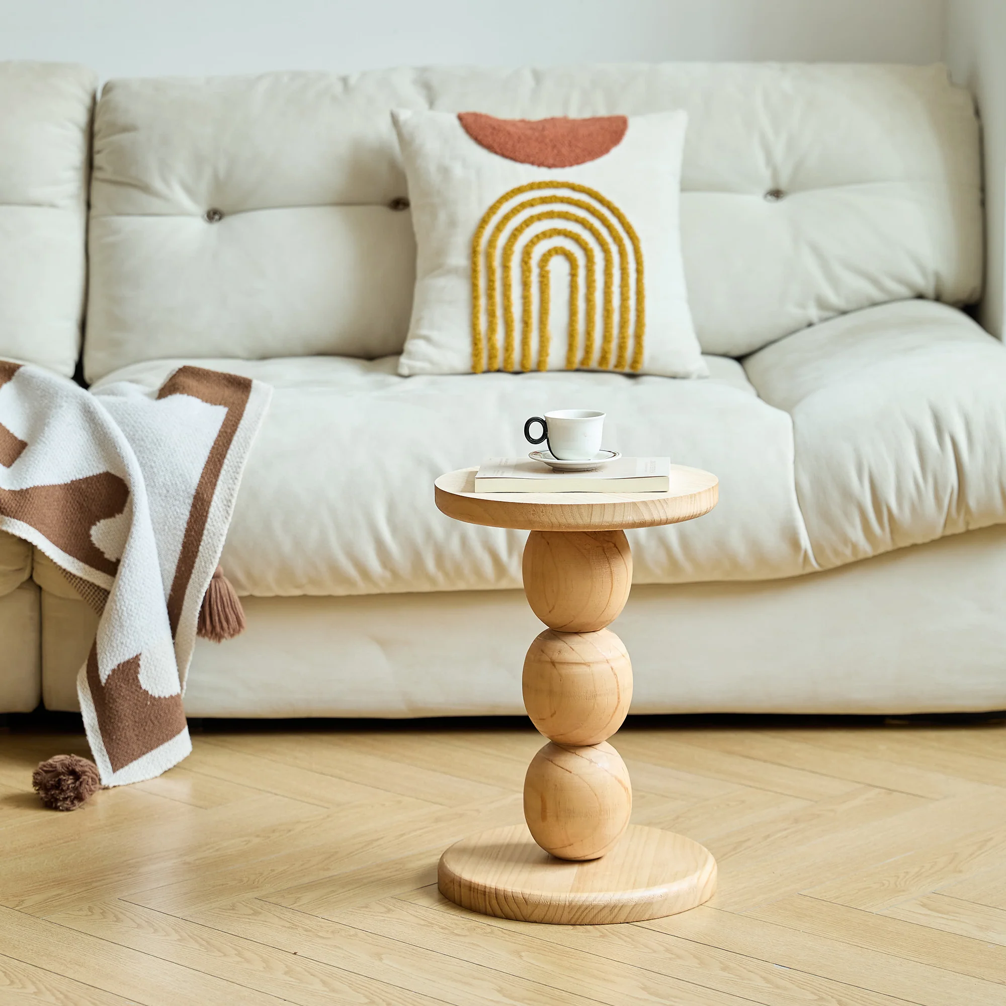 GAVLE - Table d'appoint ronde en bois naturel - Image 6