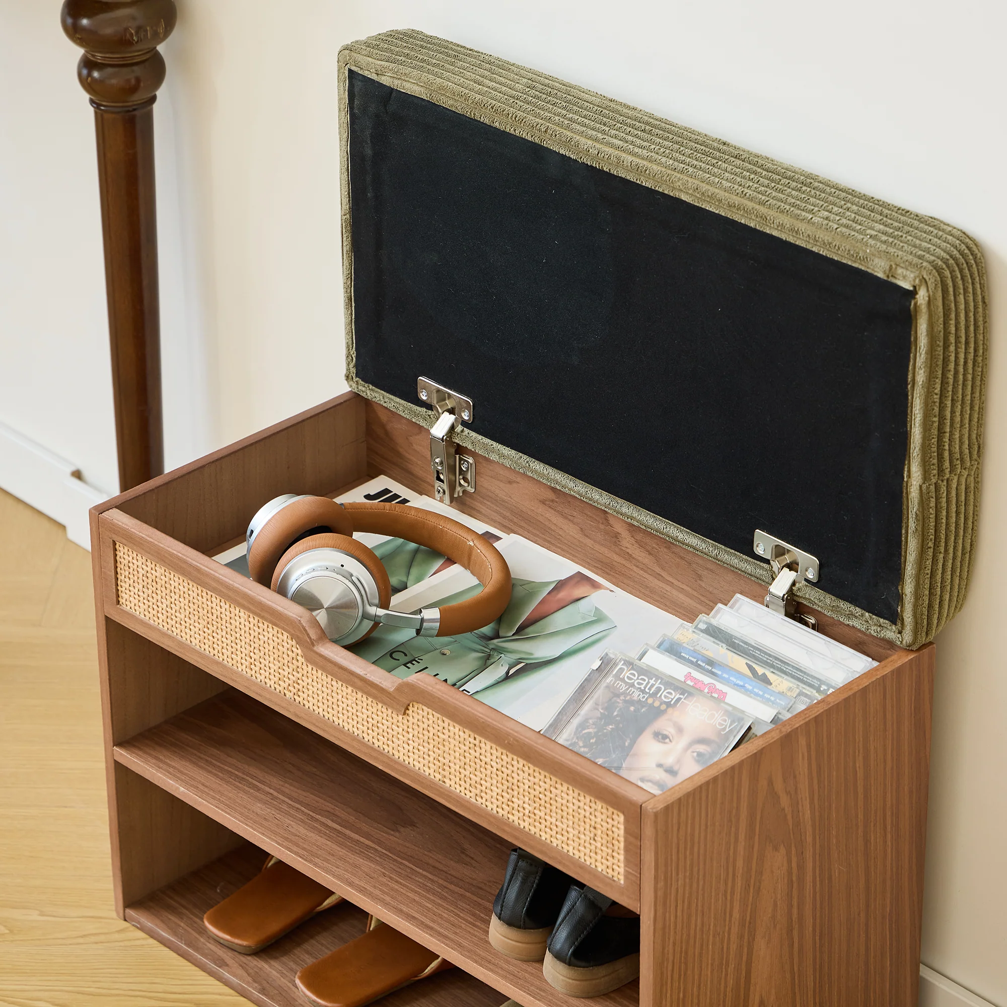 KUBO - Meuble à chaussures avec coffre en bois et velours côtelé vert khaki - Image 5