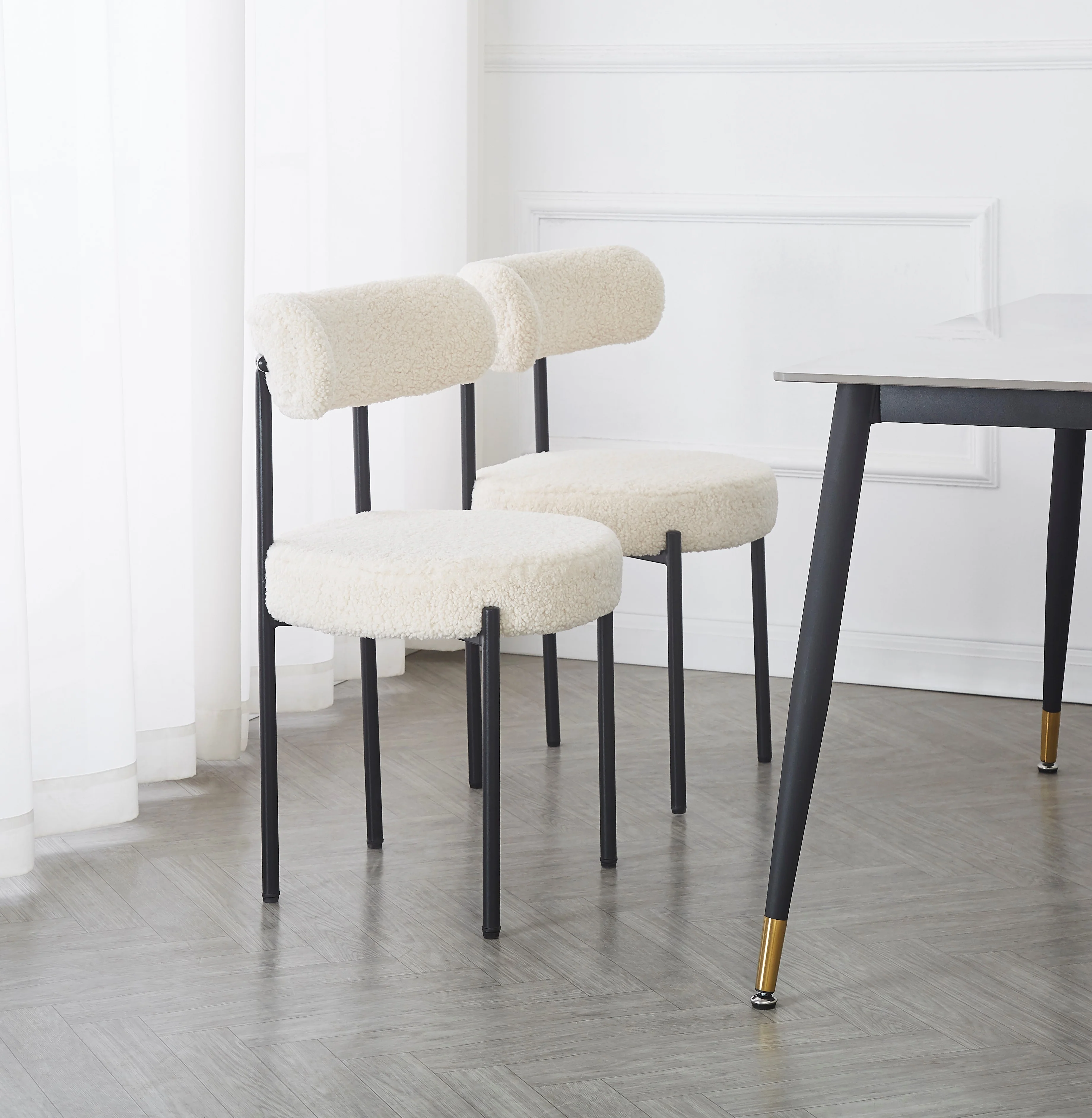 LARS - Lot de 2 chaises scandinaves en métal et bouclettes blanches - Image 10