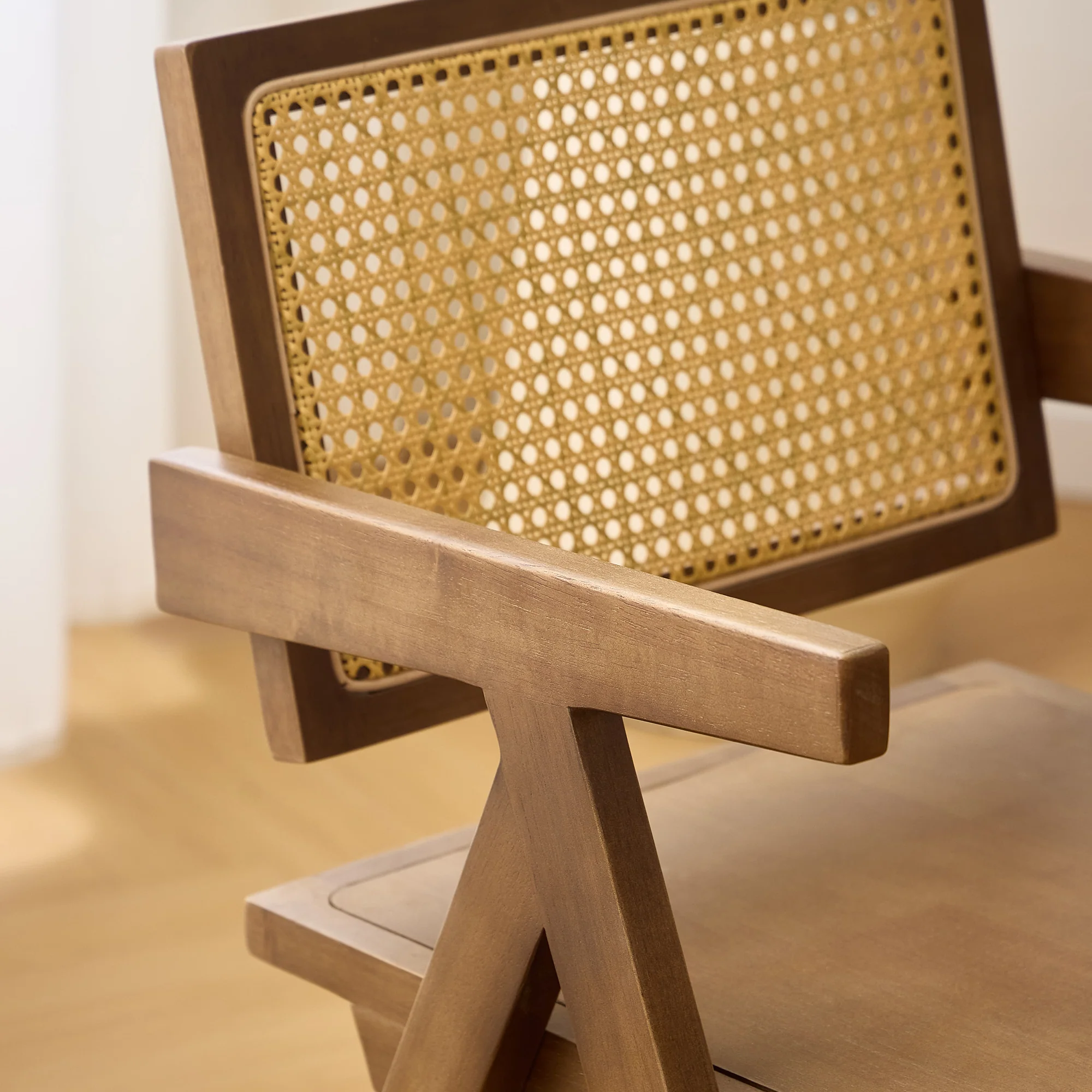 MADEIRA - Fauteuil de table en bois massif foncé et cannage - Image 5