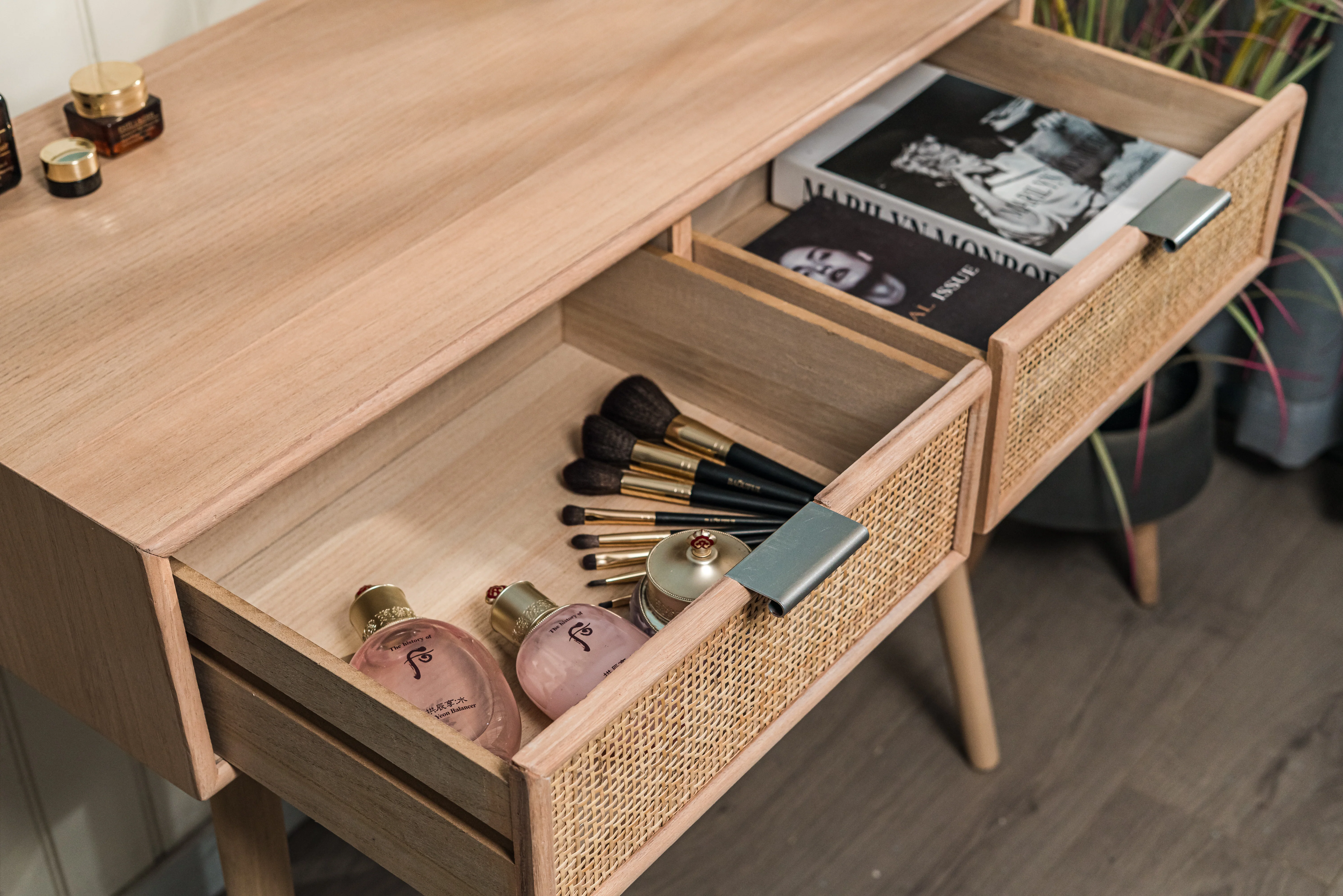 NISHIO - Console 2 tiroirs en bois et rotin naturel - Image 3