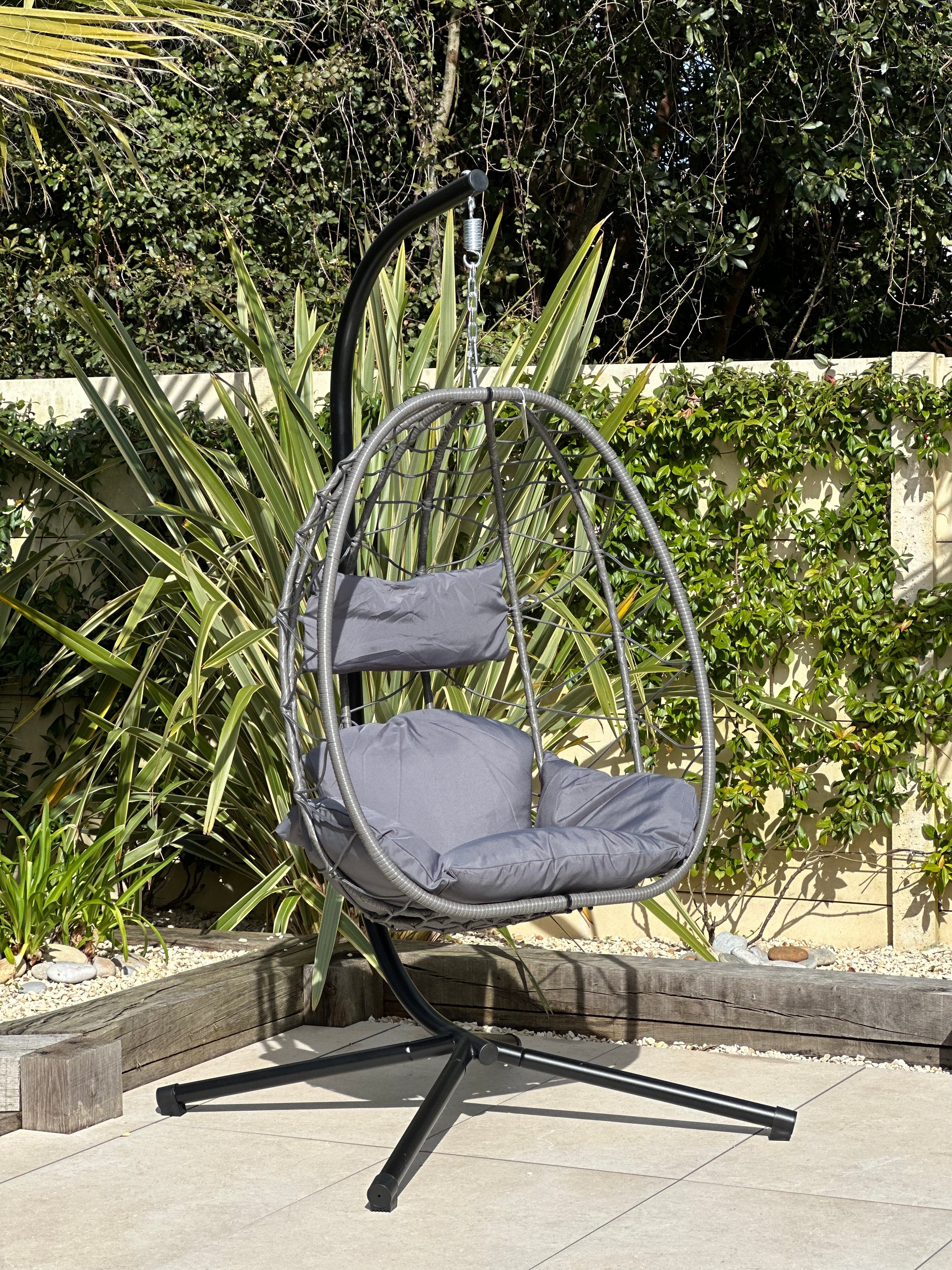 VENICE - Fauteuil suspendu en rotin et metal noir - Image 12